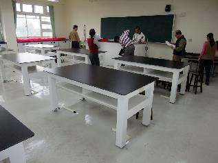 將開啟一新視窗_開啟圖片檔(jpg)_嘉義高中-物理科